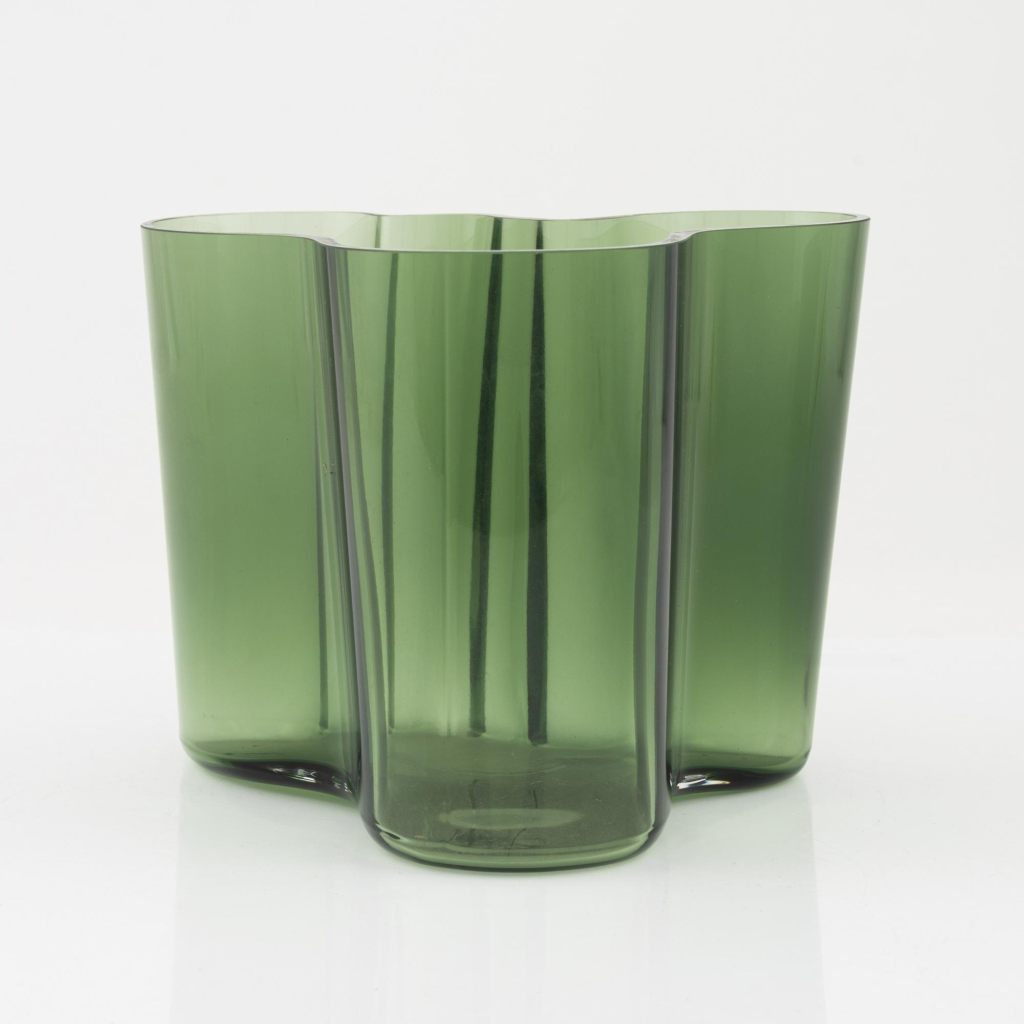 Alvar Aalto, vas, 50-års jubileumsvas, signerad A. Aalto 1936-1986 Iittala 6105/8000.