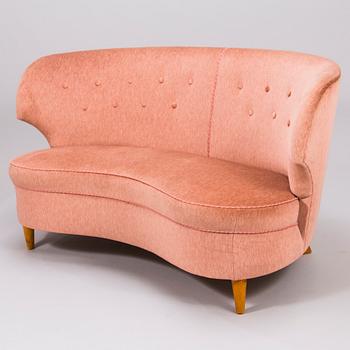 A mid 1950's 3-piece sofa suite.
