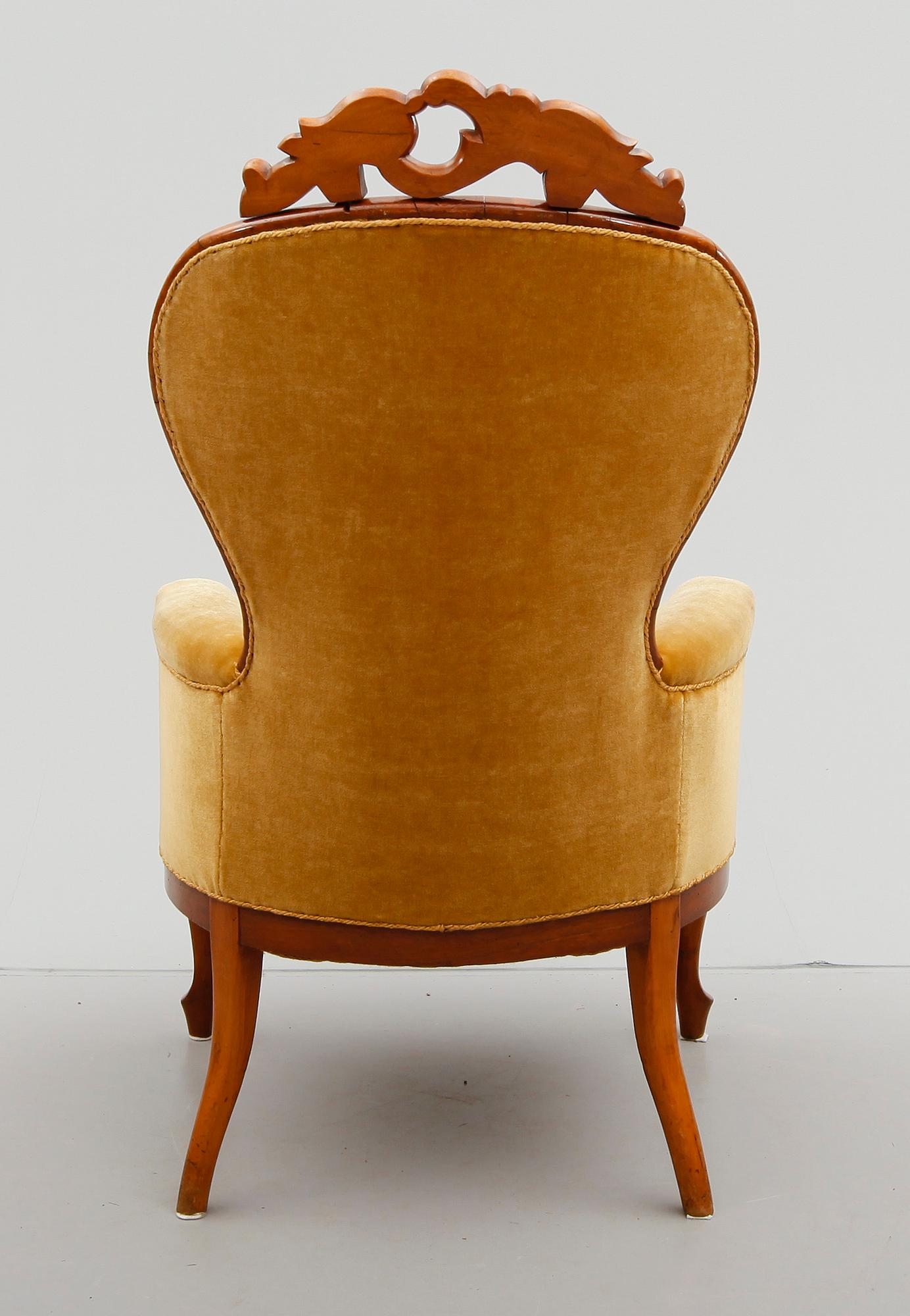 FÅTÖLJ, nyrokoko, 1800-talets andra hälft.