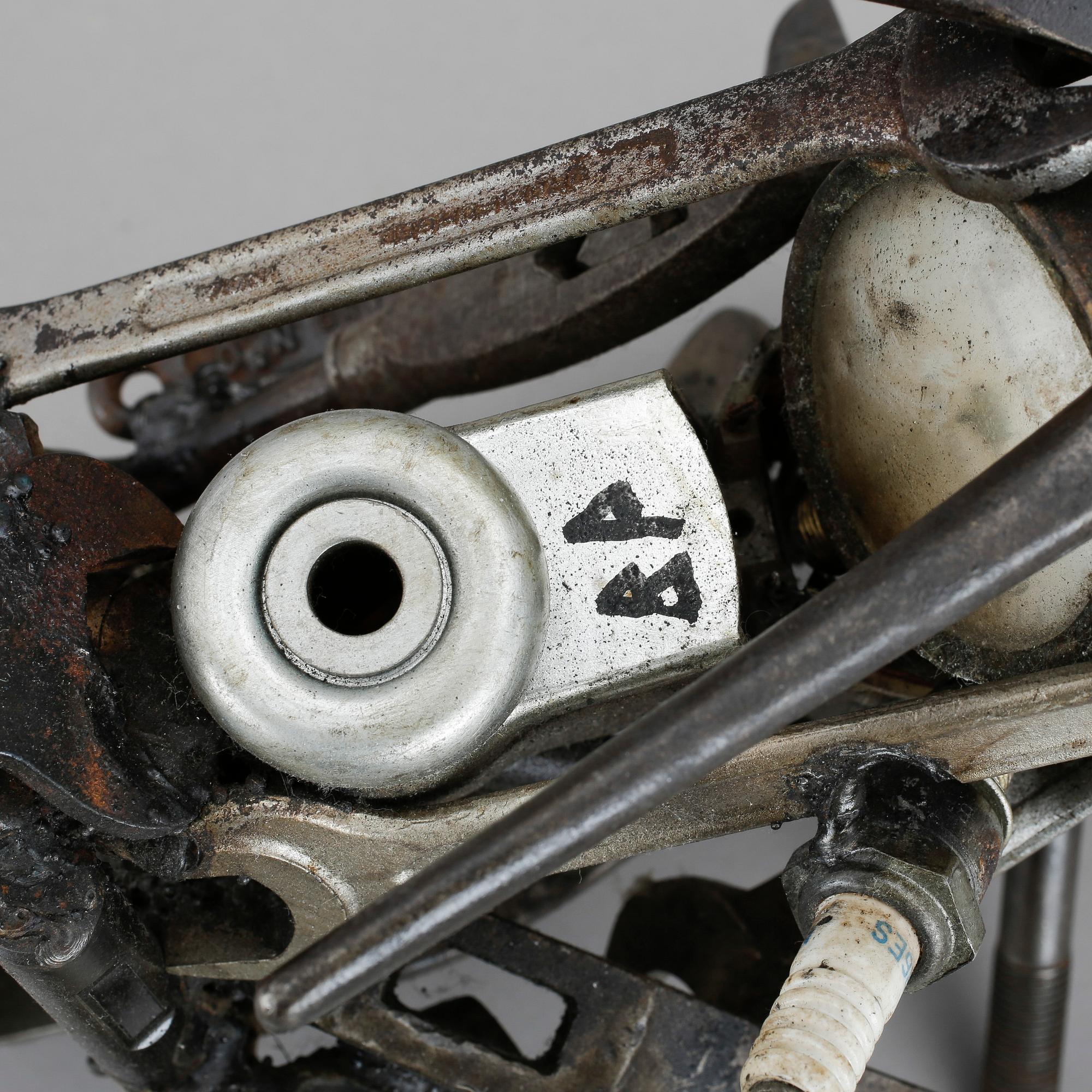 BOB PASTERKAMP, skulptur, metall. Signerad BP.