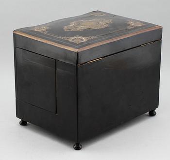 LIKÖRSCHATULL, 1800-talets andra hälft.