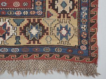 ANTIQUE EAST CAUCASIAN SOUMAK. 275 x 195 cm.