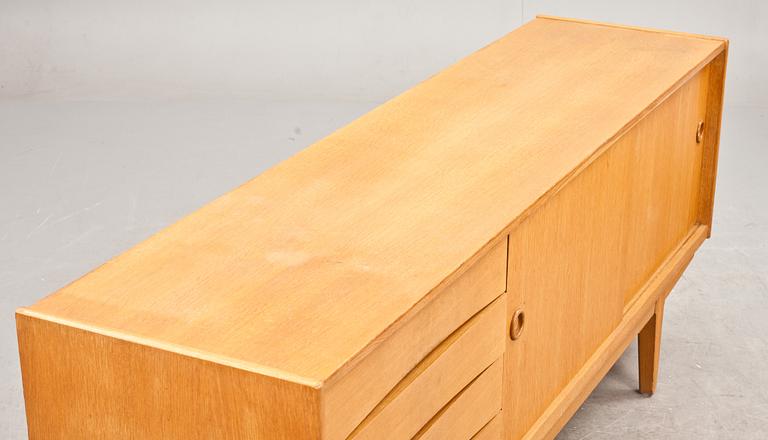 SIDEBOARD, 1900-talets andra hälft.
