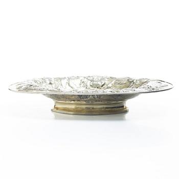 A Northern Europe Baroque silver plate, unmarked. 17th/18th century.