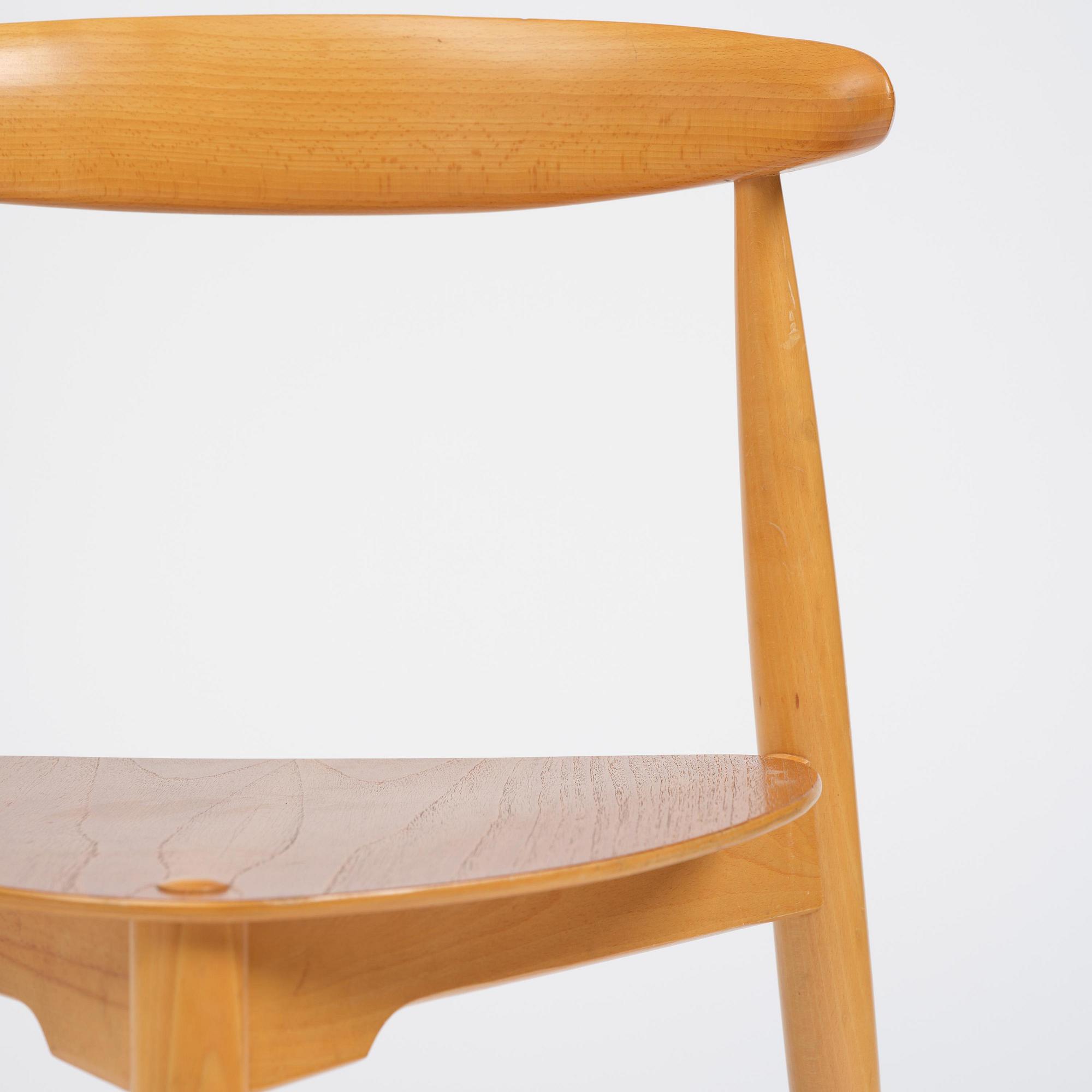 Hans J. Wegner, matgrupp, sju delar, "Hjerte-set", Fritz Hansen, Danmark, 1965.