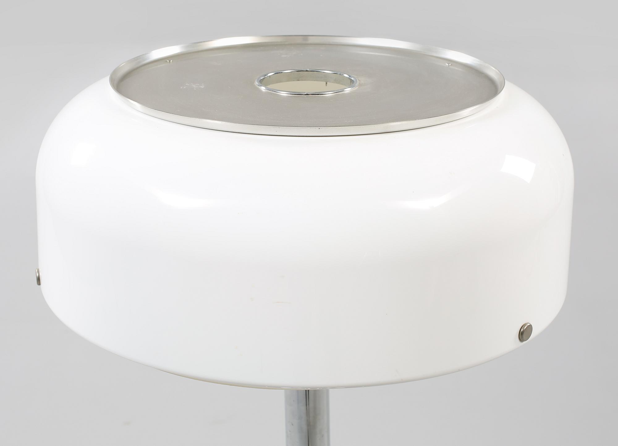 GOLVLAMPA, "Knubbling", Anders Pehrson, Ateljé Lyktan, Åhus, 1900-talets andra hälft.