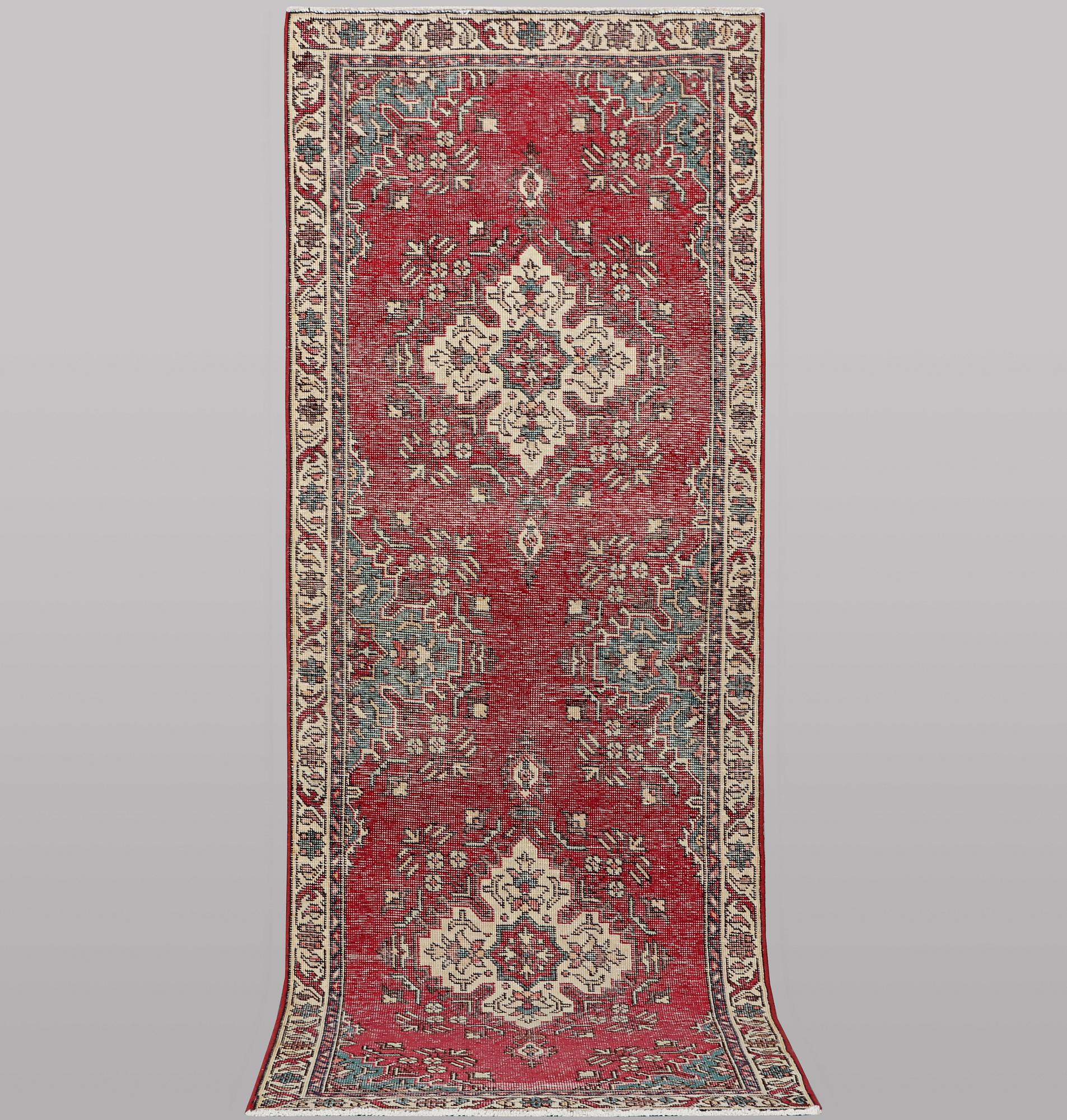 A runner carpet, Persian, Vintage Design, ca 229 x 75 cm.