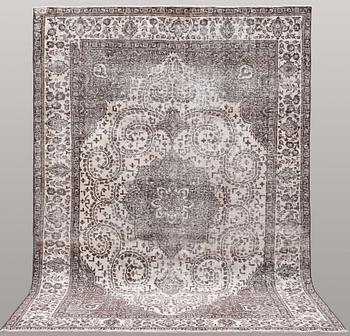 A carpet, Oriental, ca 355 x 235 cm.