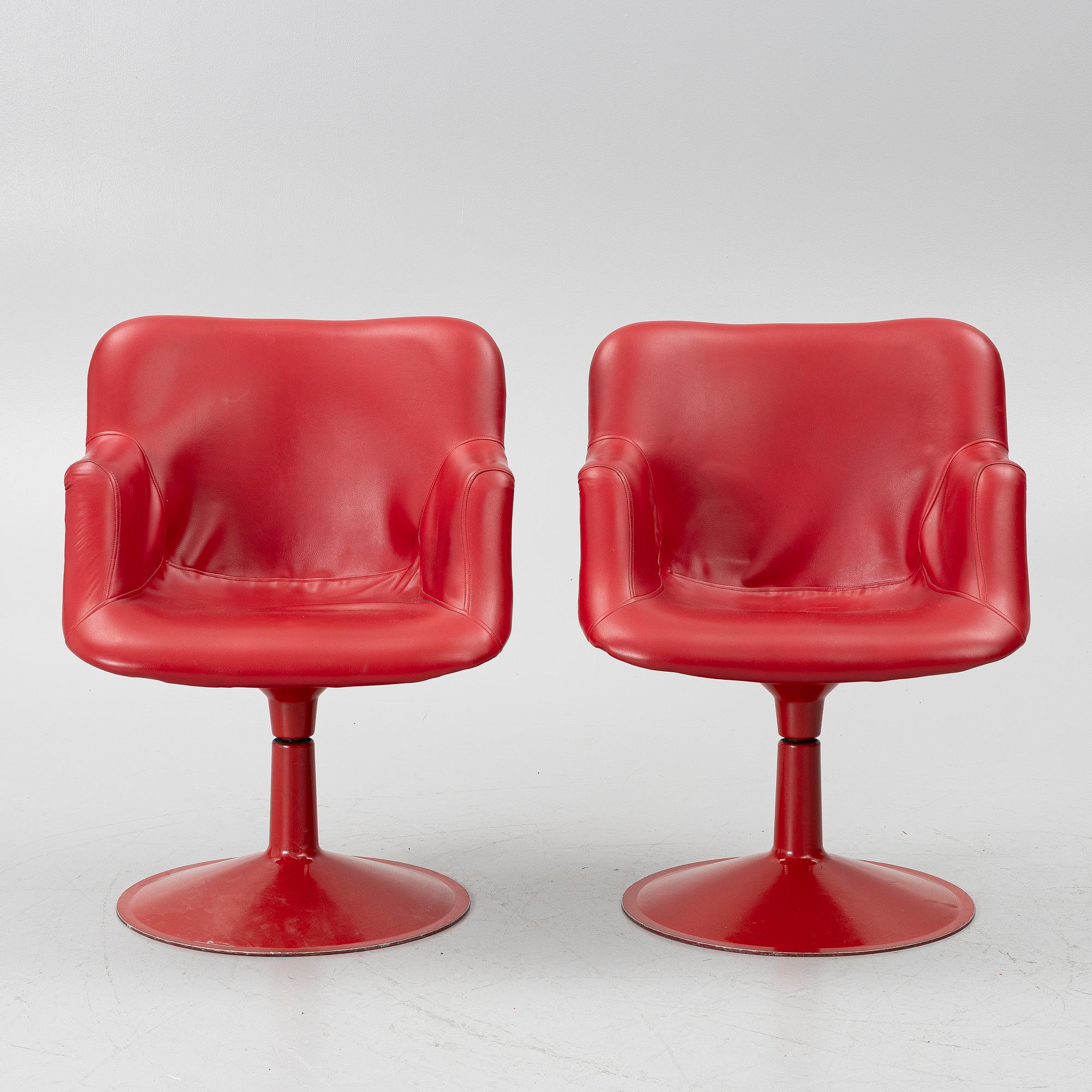 Yrjö Kukkapuro, A pair of armchairs, “Junior”, Haimi, late 1960s.