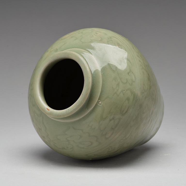 A celadon jar, Ming dynasty (1368-1644).