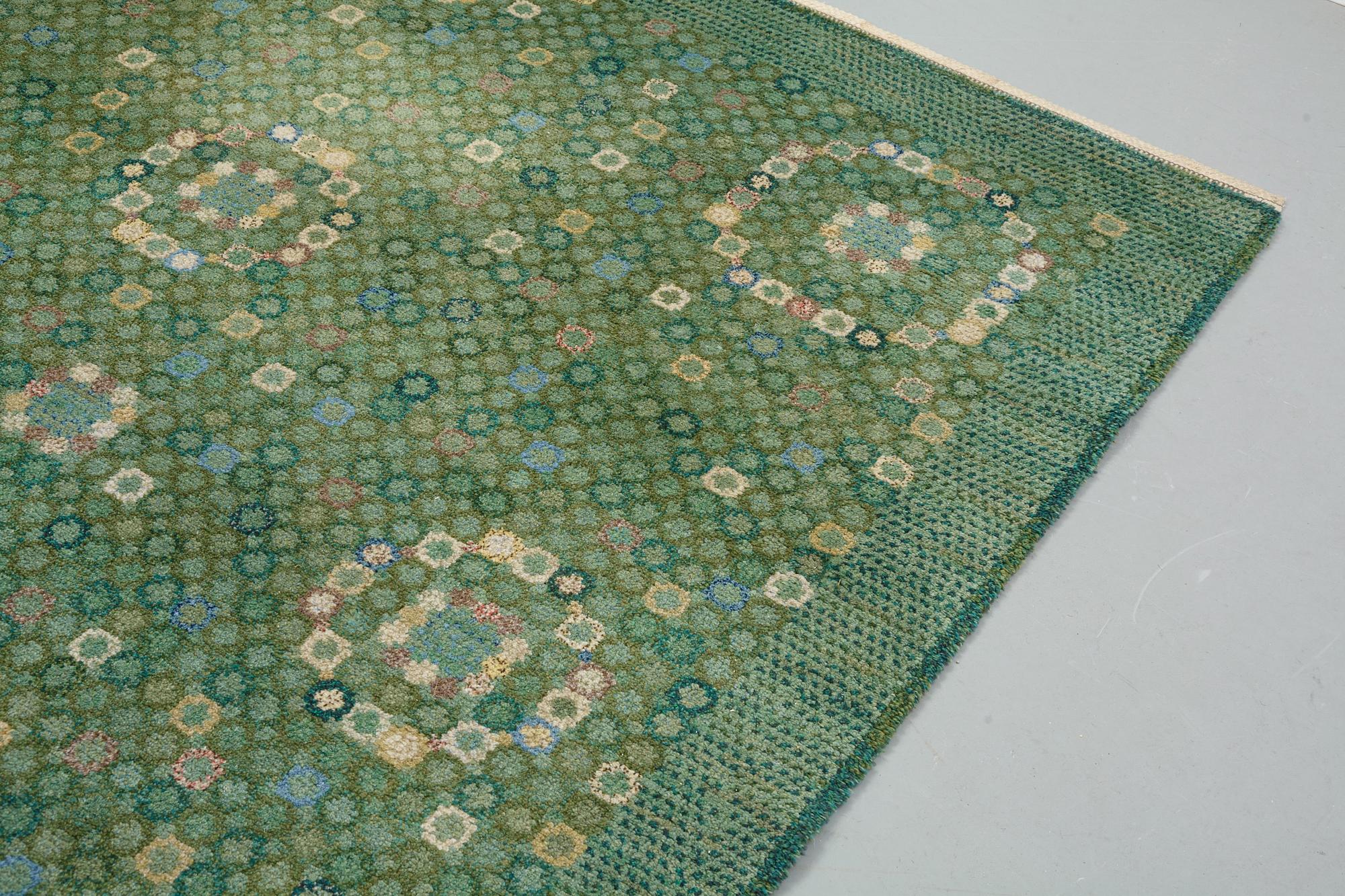 Barbro Nilsson, matto, "Bankrabatten grön", knotted pile, ca 502-504 x 202,5-207 cm, signed AB MMF BN.