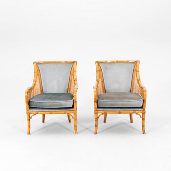 A pair of easy chairs from the second half of the 20th century.