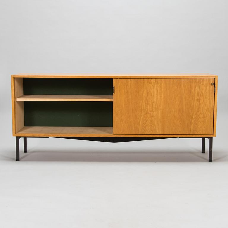 Florence Knoll,  skänk/sideboard för Artek, licenstillverkad av Billnäs fabrik, Fiskars, Finland 1960-tal.