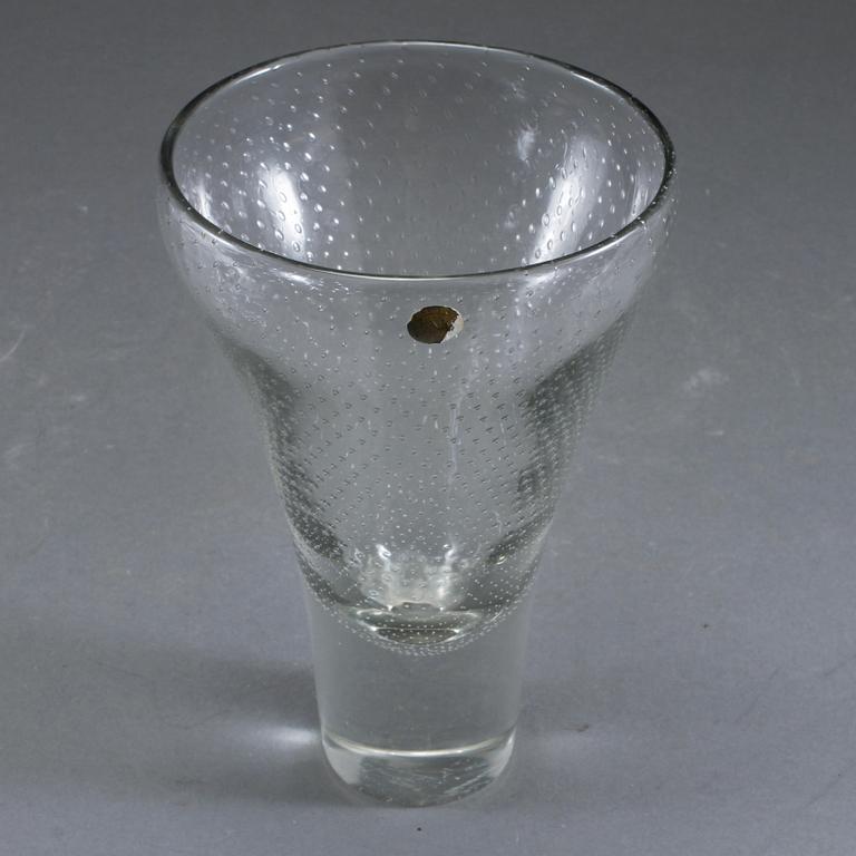 VAS, glas, Gunnel Nyman, Nuutajärvi Notsjö, signerad, omkring 1900-talets mitt.