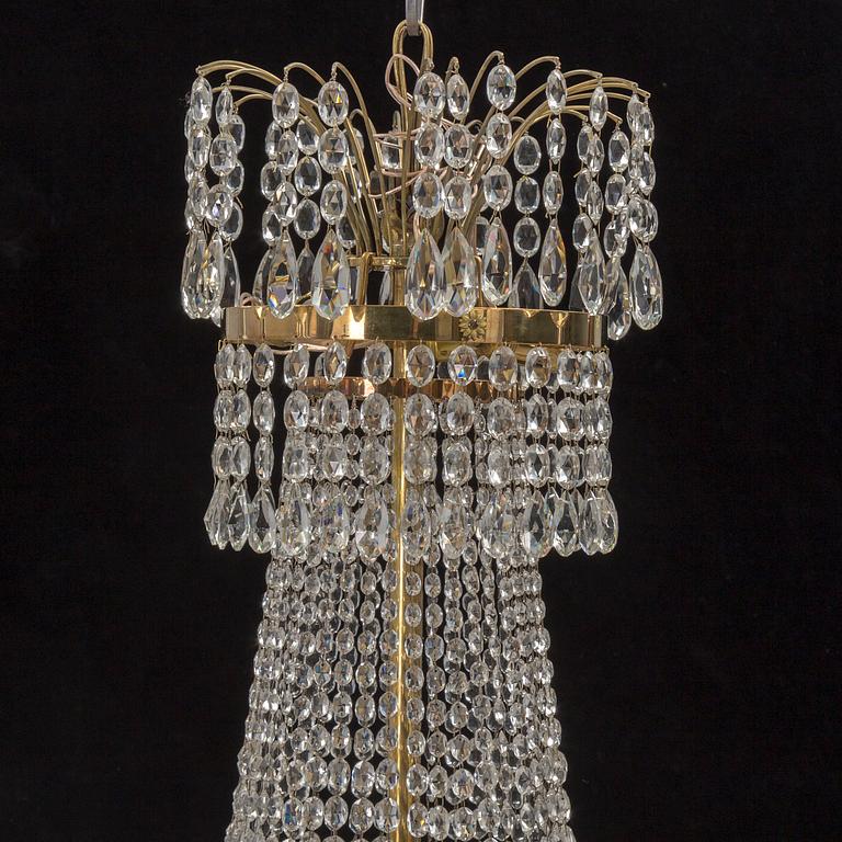 A circa 1900 Gustavian style chandelier.