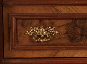 HERRBYRÅ, nyrenässans, 1800-talets slut.