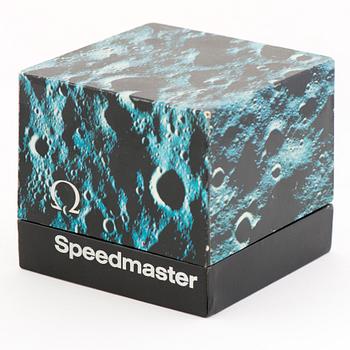 OMEGA, Speedmaster "Moon Crater Box".