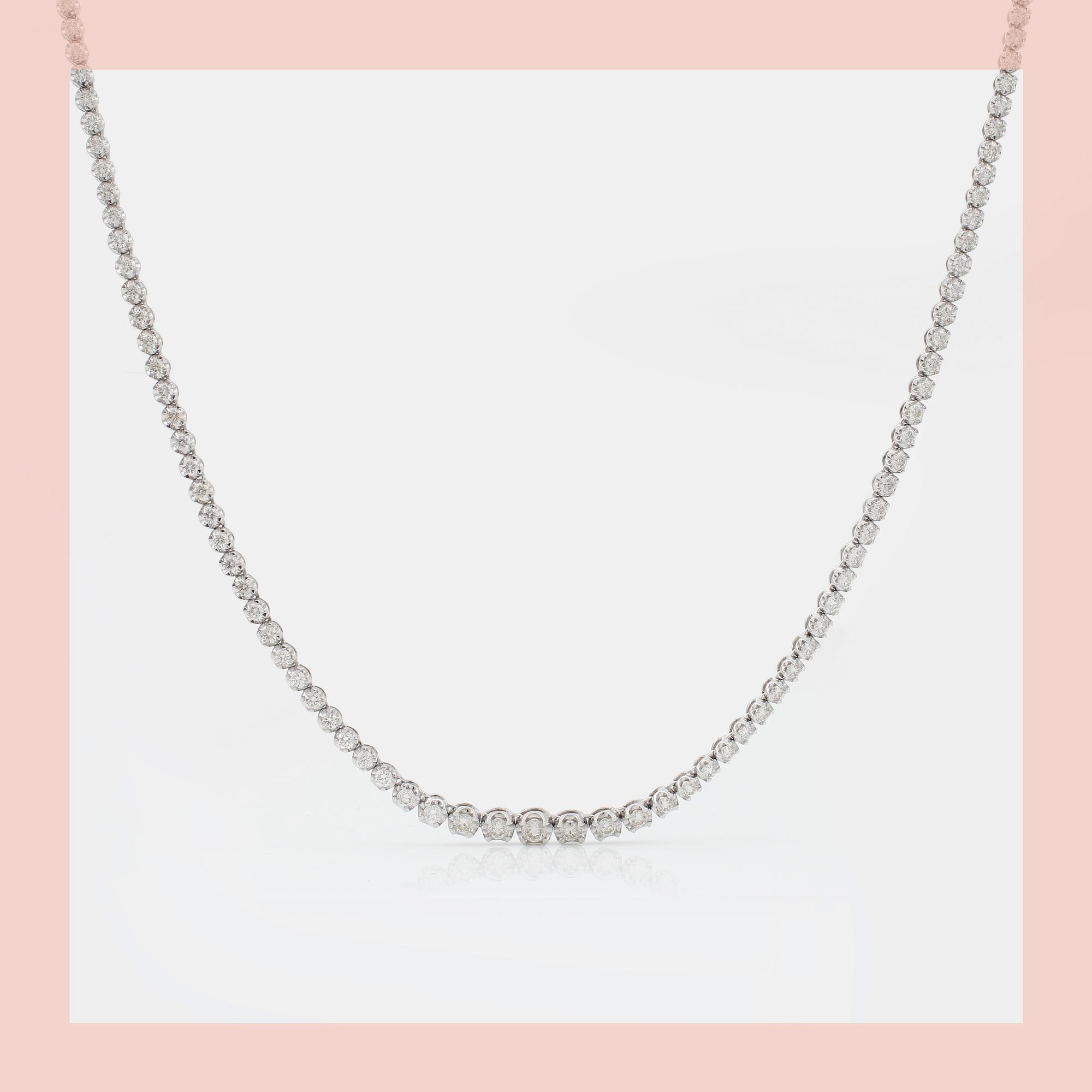 COLLIER, 18k vitguld med briljantslipade diamanter, 10.02 ct, kvalitet ca H-J/VS-SI.
