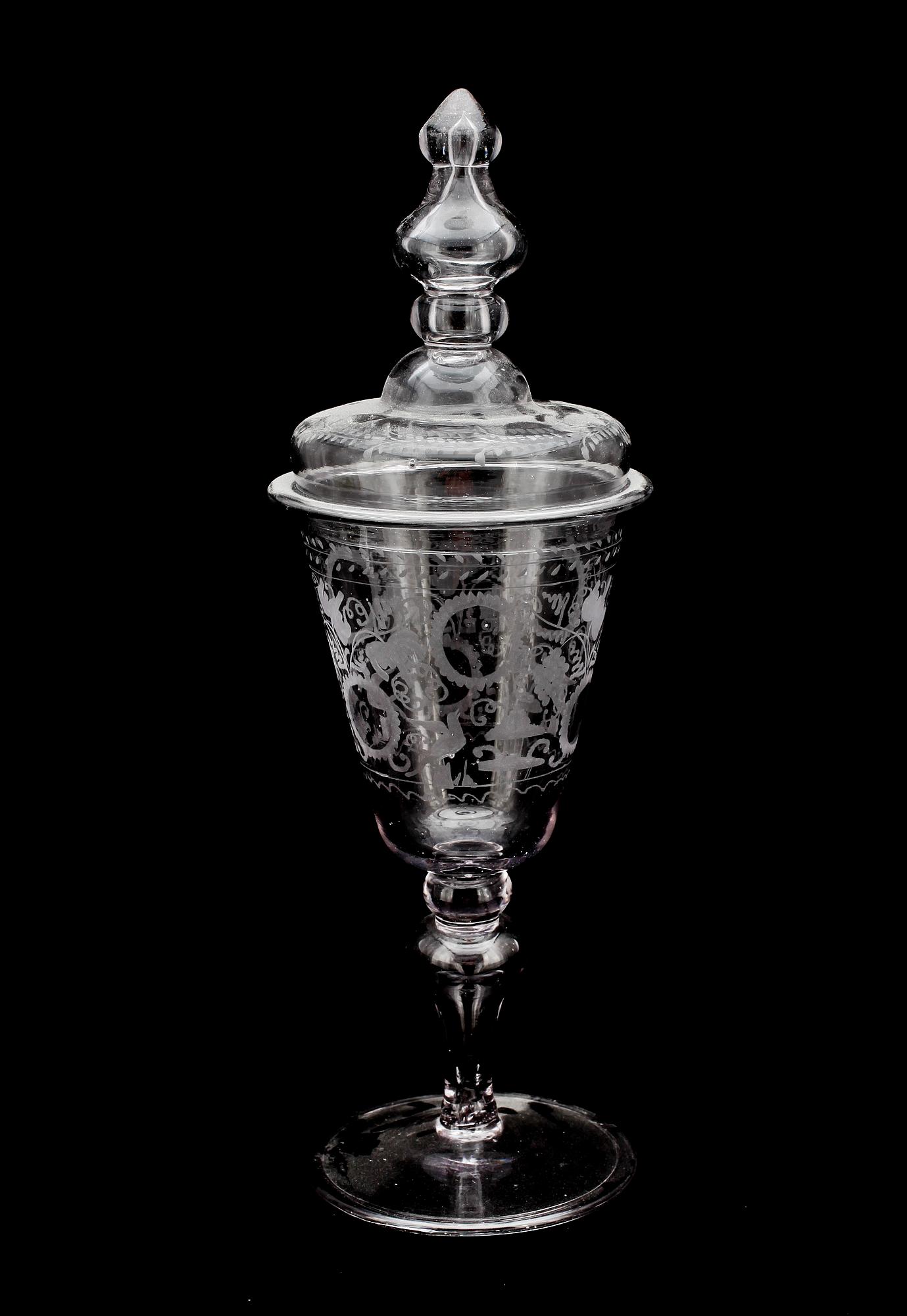 POKAL MED LOCK, glas. 1700-tal.