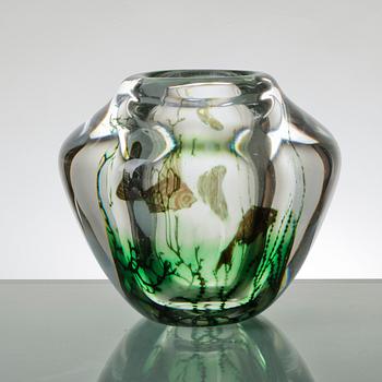 VAS, glas, "fiskgraal" Edward Hald, Orrefors, 1900-talets andra hälft.