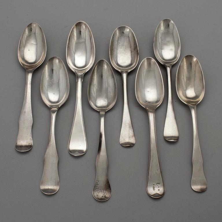 MATSKEDAR, åtta st, silver, 1700-tal.