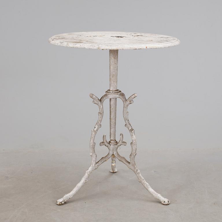 TRÄDGÅRDSBORD, gjutjärn, 1900-talets början.