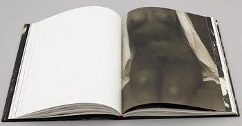 PHOTOGRAPHY LITTERATURE, 2 books. "Mikael Jansson - Nude" och "Robert Nettarp, 1970-2002".