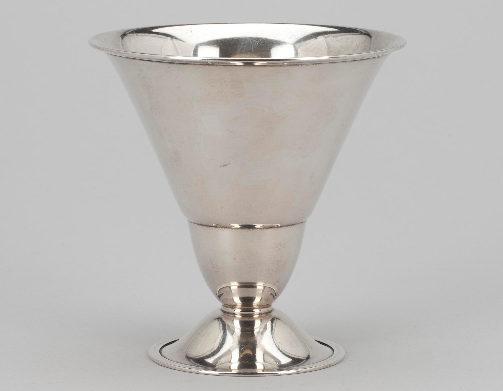 POKAL, silver, Stockholm 1951, stämplad BHE. Vikt 163 g.