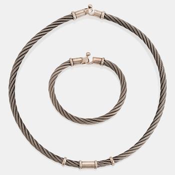 Vivianna Torun Bülow-Hübe, a sterling silver necklace and bracelet, executed in her own workshop, 1990's.