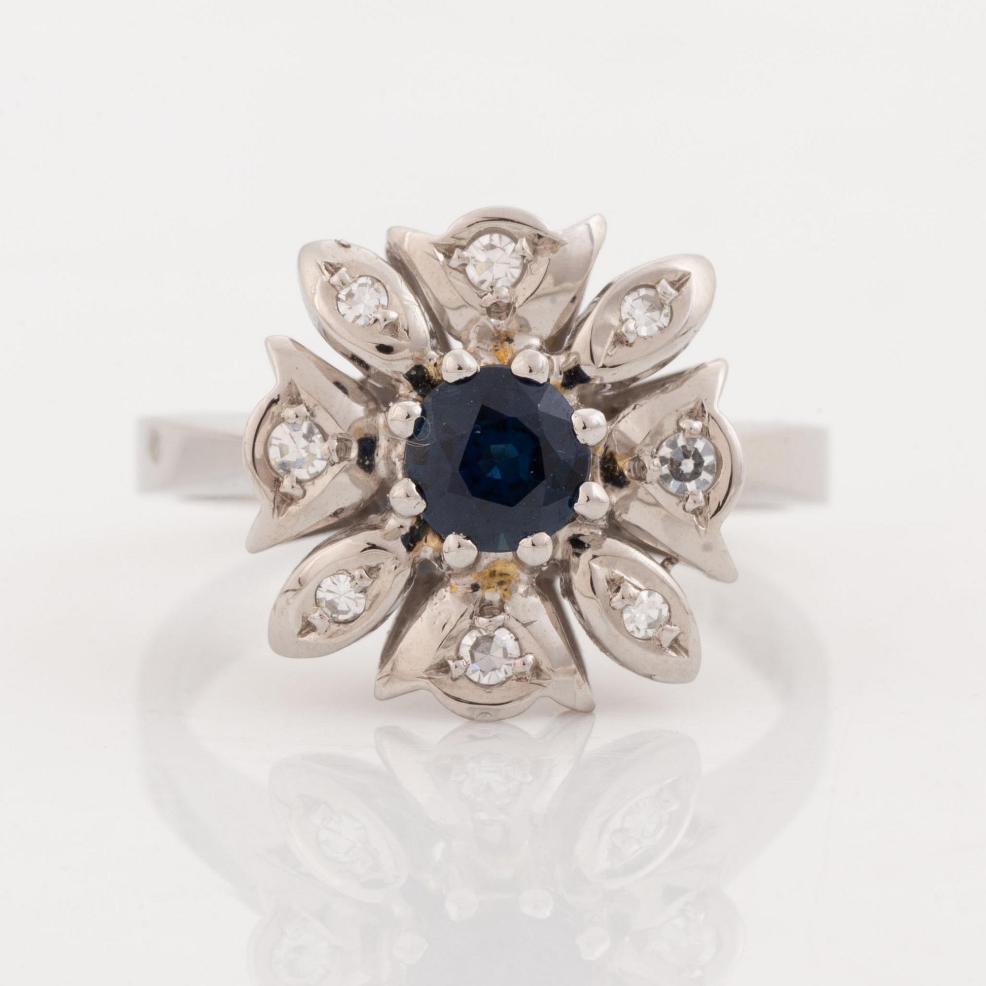 Sapphire and eight cut diamond ring. Evert Lindberg, Göteborg, 1980.