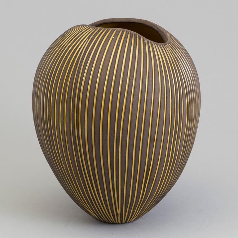 HJÖRDIS OLDFORS, a "Kokos" earthenware vase from Upsala-Ekeby, 1954-8.