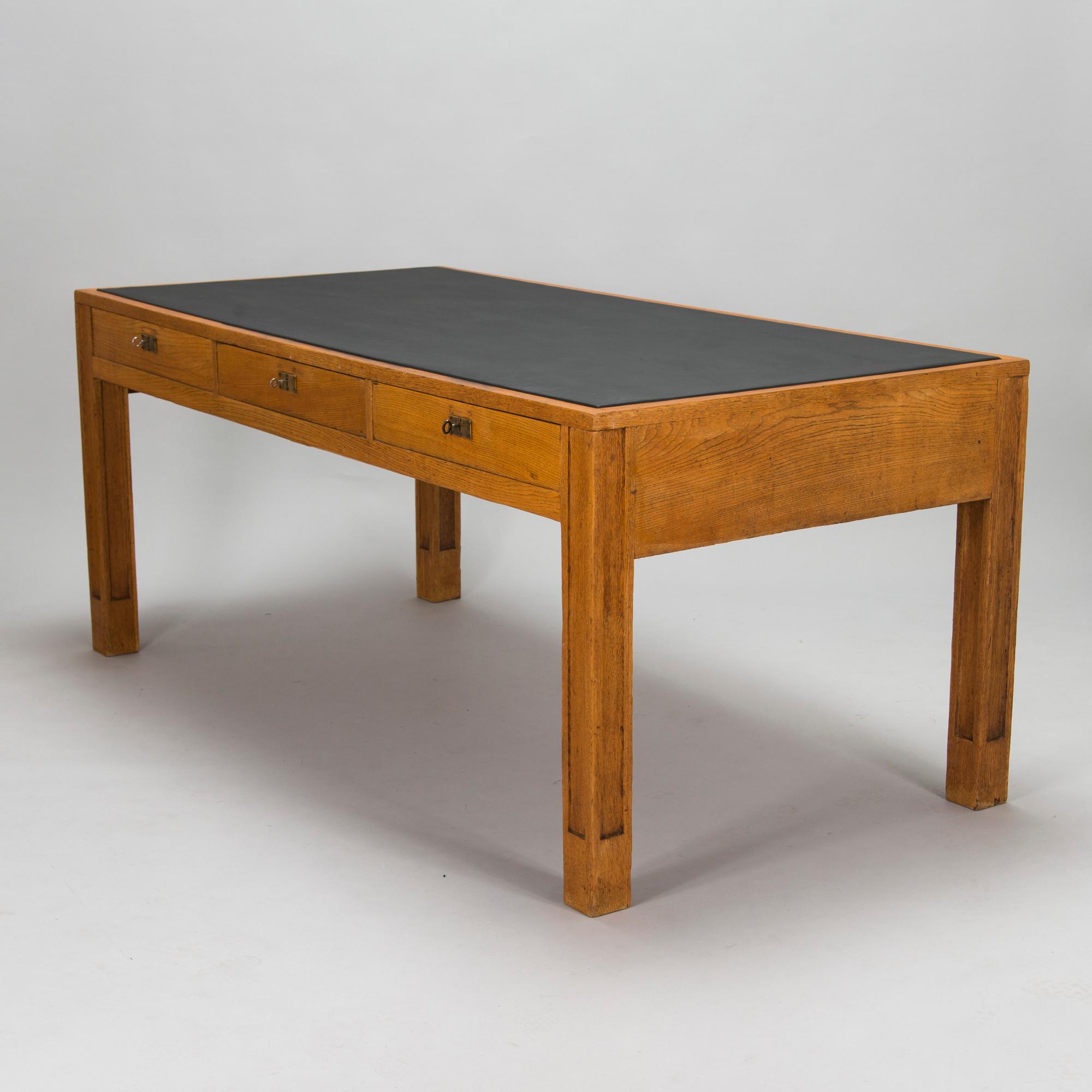 Eliel Saarinen, skrivbord, tidigt 1900-tal, för Statens Järnvägar, Finland.