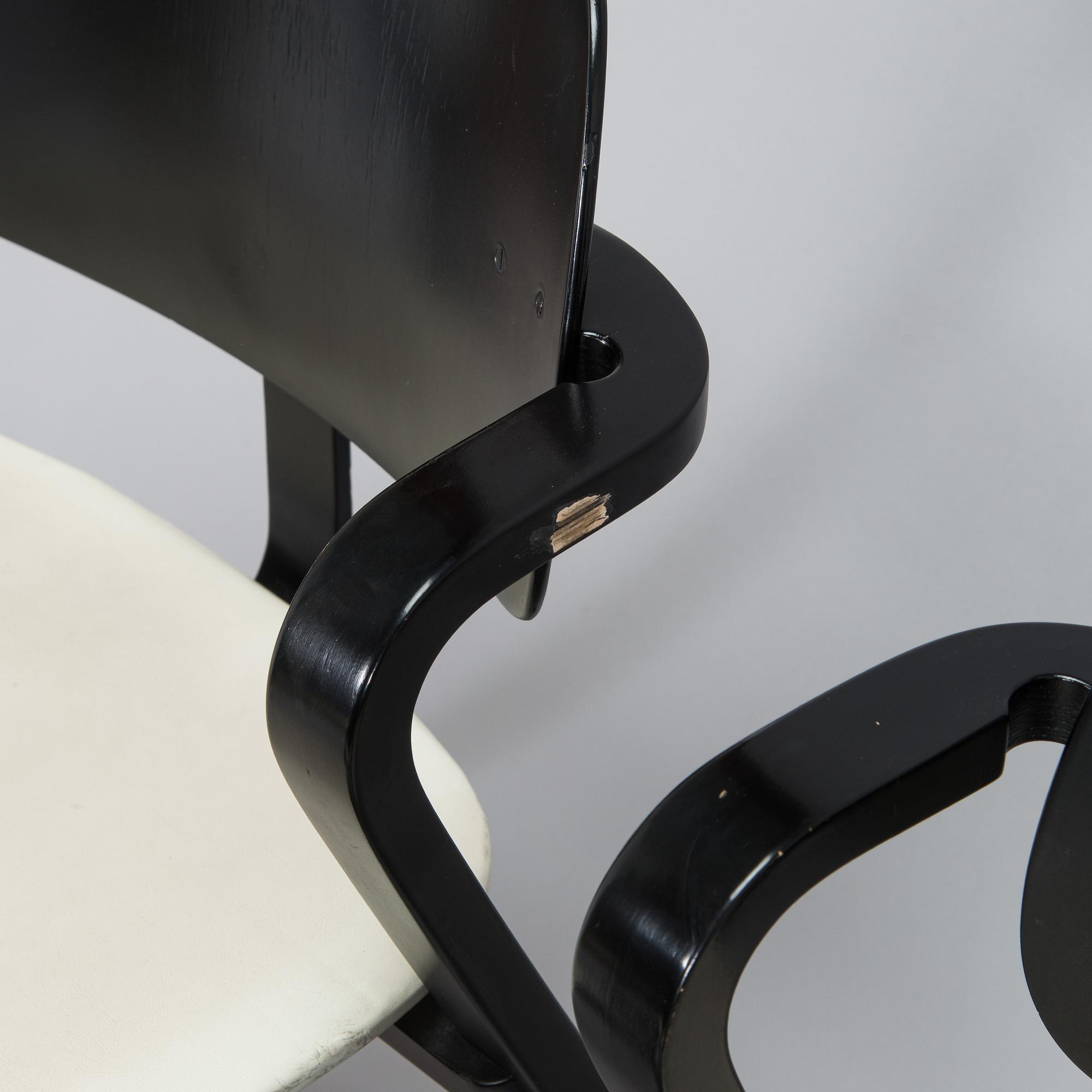 Ilmari Tapiovaara, nojatuoleja, 8 kpl, "Aslak", Asko 1960-luku.