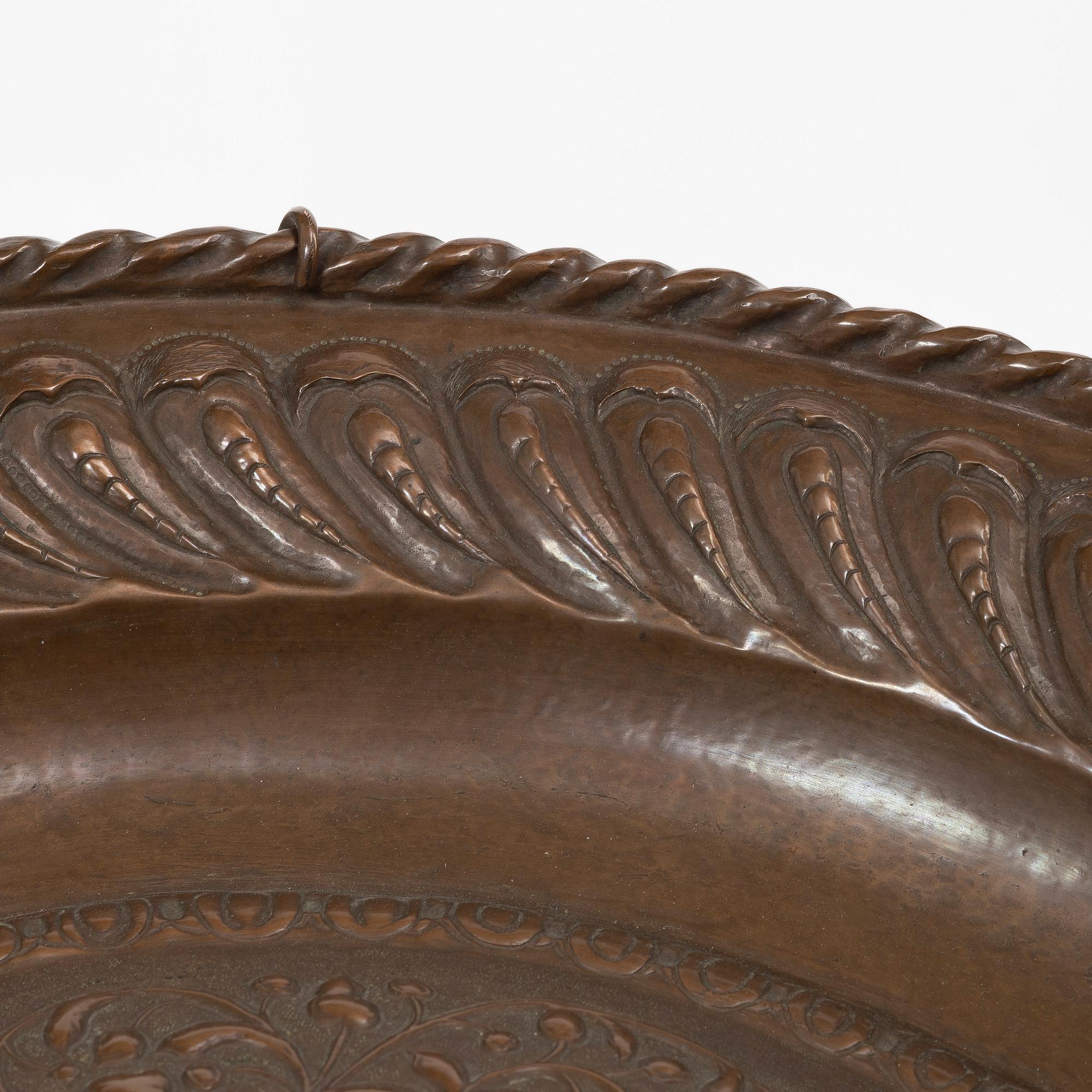 Bricka/presenterfat, koppar, barockstil, 1800-tal.