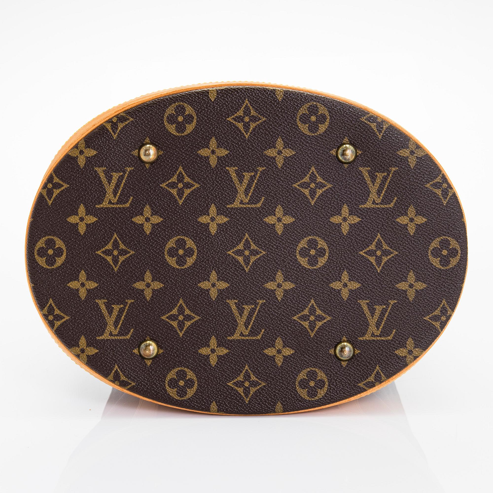 Louis Vuitton, a monogram canvas "Bucket" bag and pochette.
