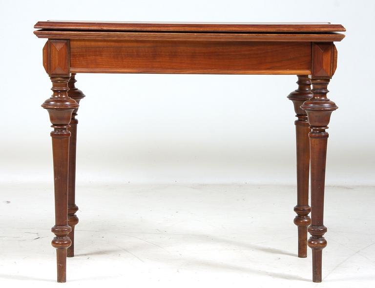 BORD, nyrenässans, 1800/1900-tal.