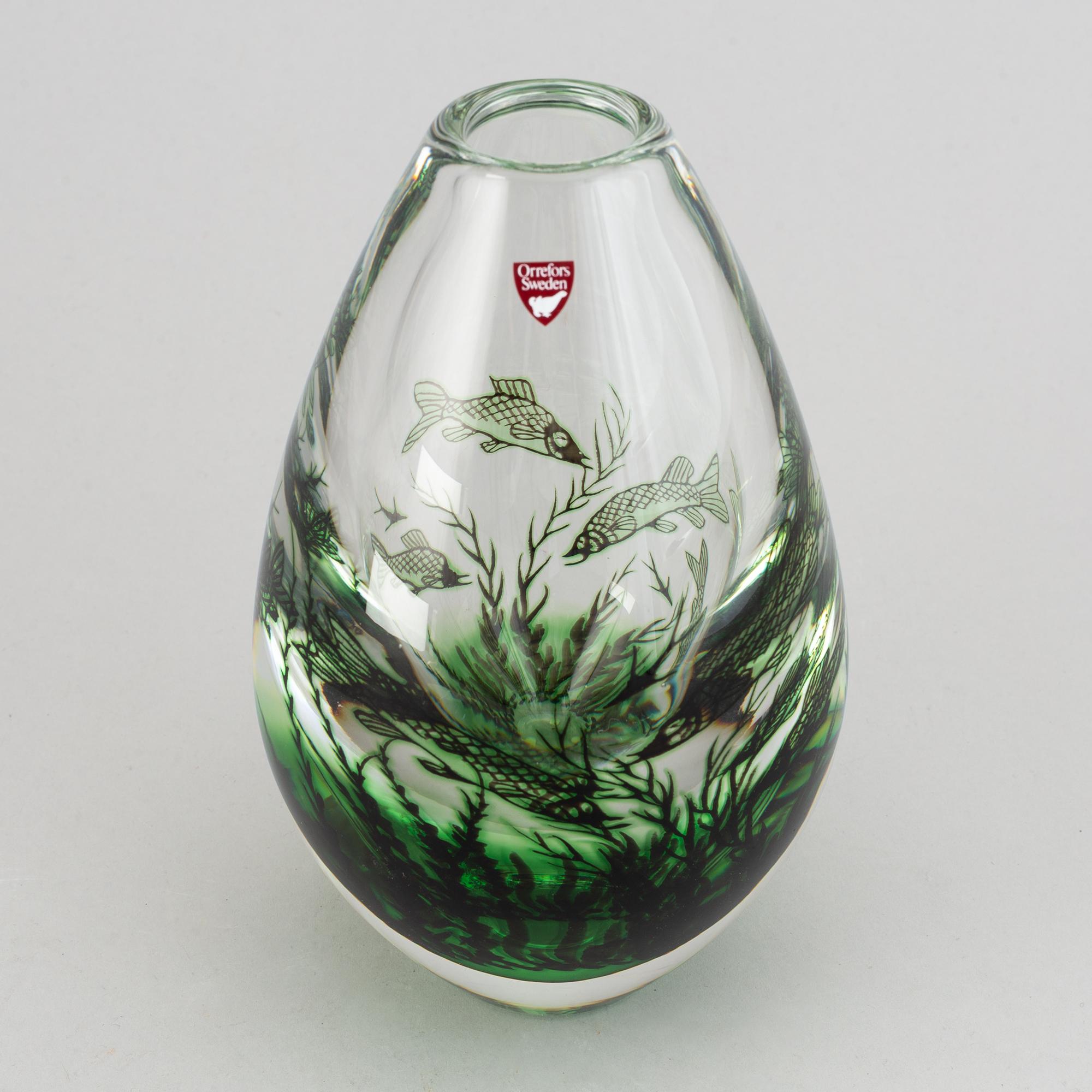 Edward Hald, glass vase, Orrefors, 1987.