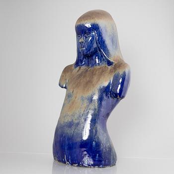 Ulla Kraitz, a stoneware sculpture, "Cecilia", own studio, Fogdarp.