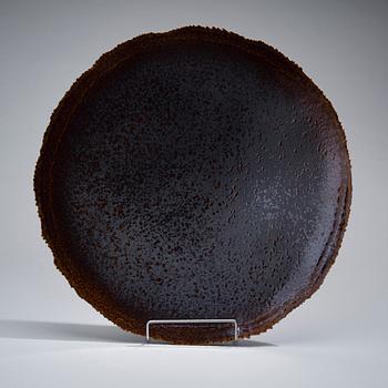 FUJIWO ISHIMOTO, A CERAMIC DISH. Signed Ishimoto -04. Arabia Art Department Society, 9th Floor.