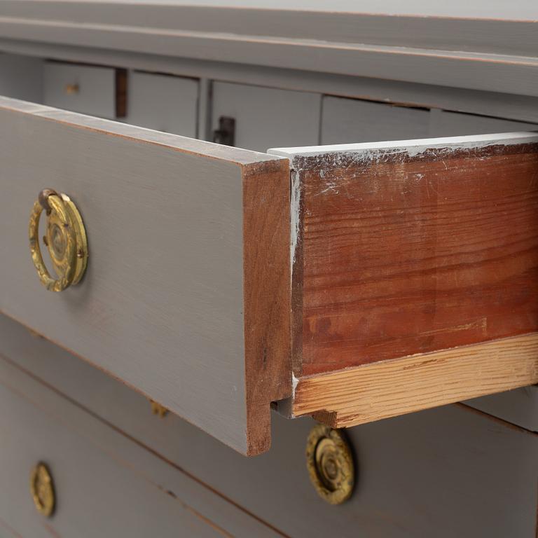 A Gustavian style chest of drawers, early 20th century.