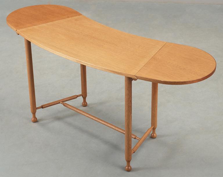 JOSEF FRANK, sideboard, Firma Svenskt Tenn, modell 1133.