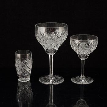 GLASSERVIS, 67 delar. Helga-modell, Flerohopp glasbruk, 1900-talets mitt.