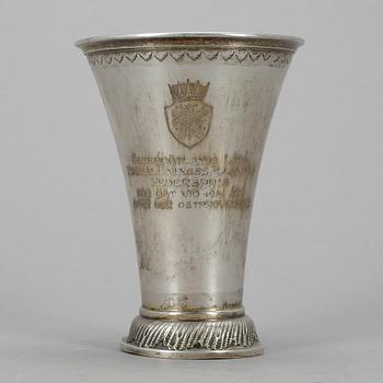 BÄGARE, silver, MGAB, Uppsala, 1900-talets första hälft. Vikt ca 165 gram.