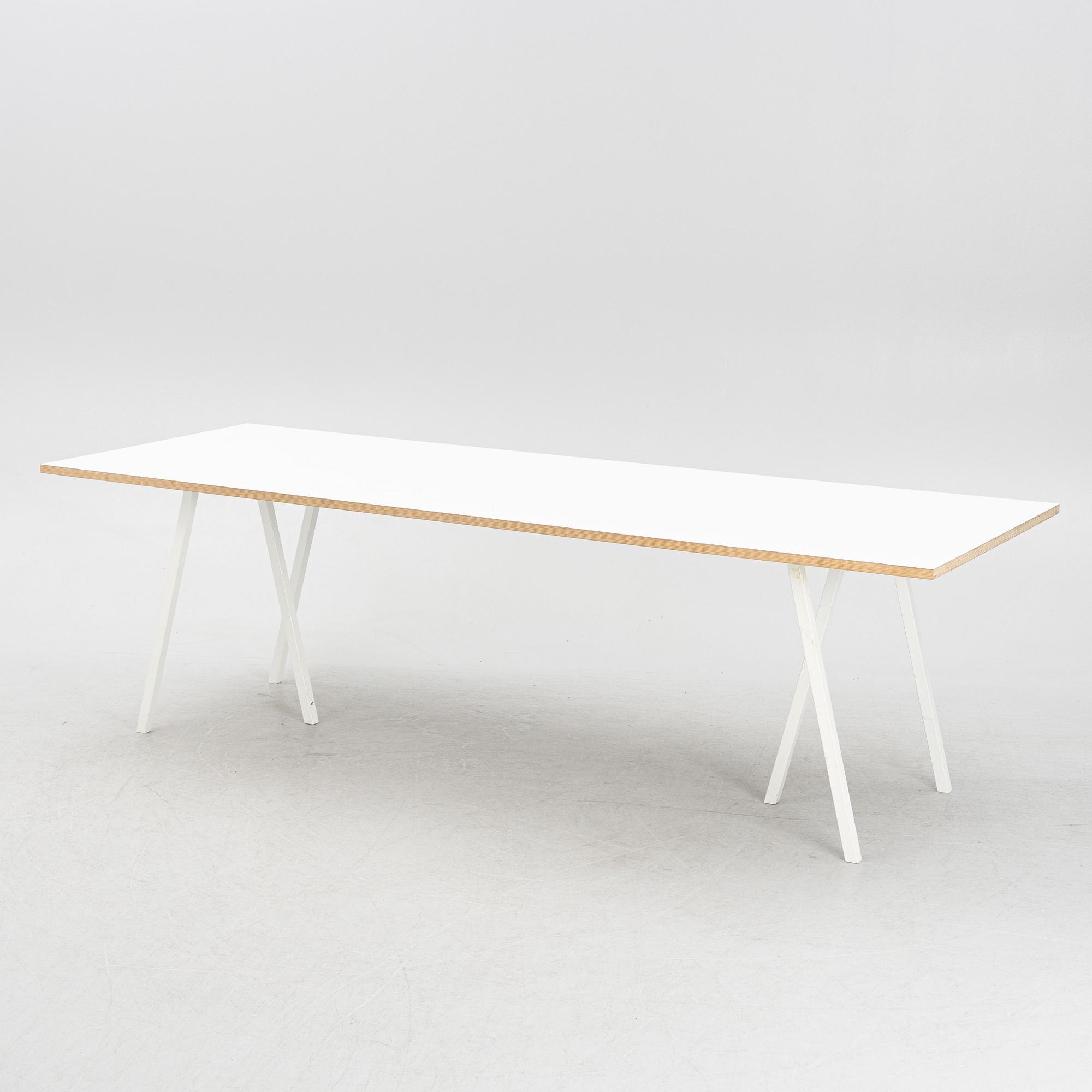 Leif Jørgensen, matbord, "Loop Stand", Hay, Danmark.