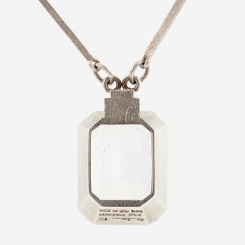 Wiwen Nilsson, a necklace, ring and pendant chain with pendant, silver with rock crystal, Lund 1947.