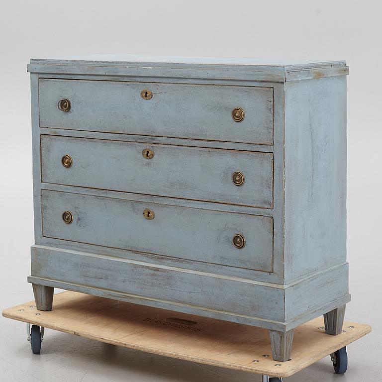 Chest of drawers, 19th century.