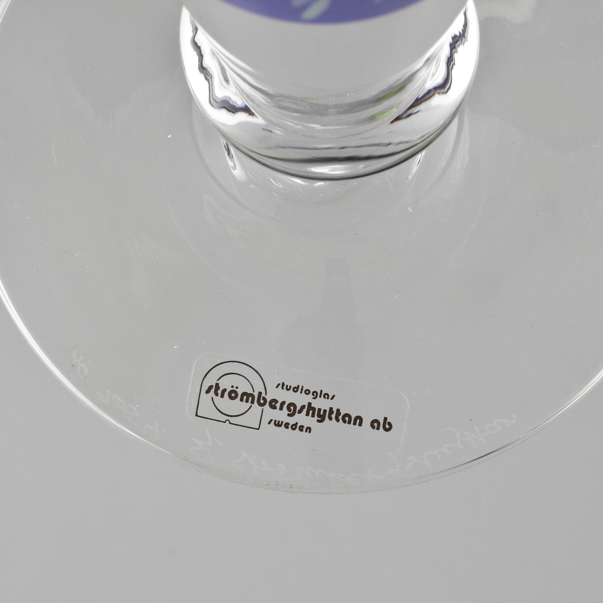 KARAFF, glas, Anna Örnberg, Strömbergshyttan, signerad samt numrerad 9654.