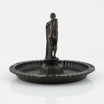 Arvid Knöppel, fat med skulptur, patinerad brons, Art Deco, Otto Meyers Eftr. Fud., signerad A. Knöppel.