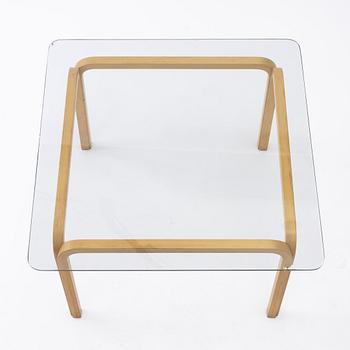 Alvar Aalto, soffbord, modell Y805, Artek, 1900-talets andra hälft.