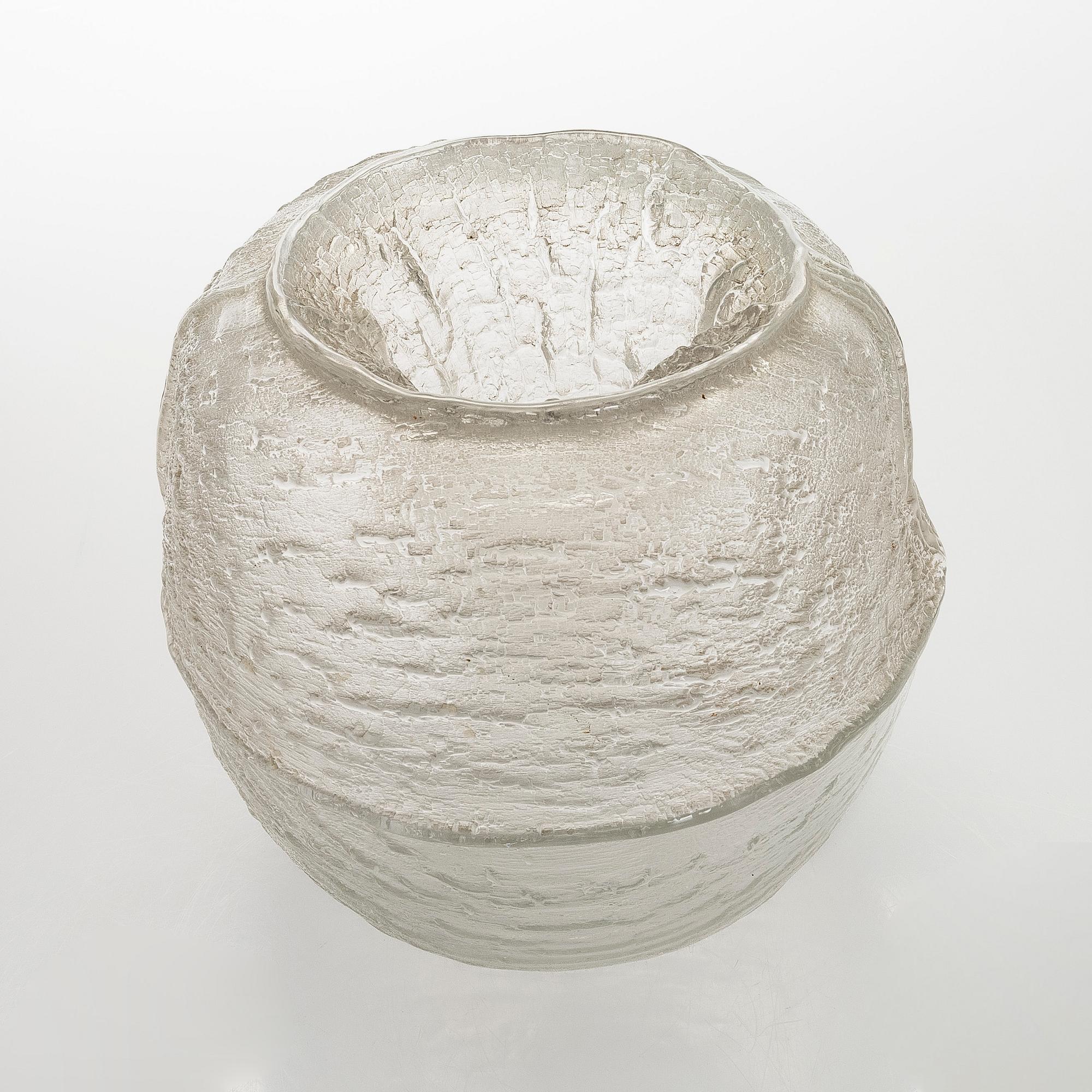 Timo Sarpaneva, vase, from the Finlandia series for Iittala, unsigned.